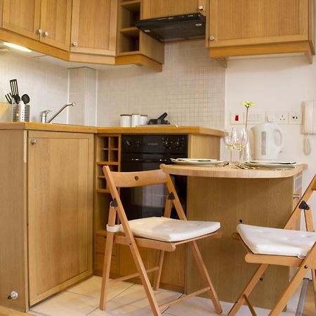Irwin Apartments At Notting Hill Лондон Экстерьер фото
